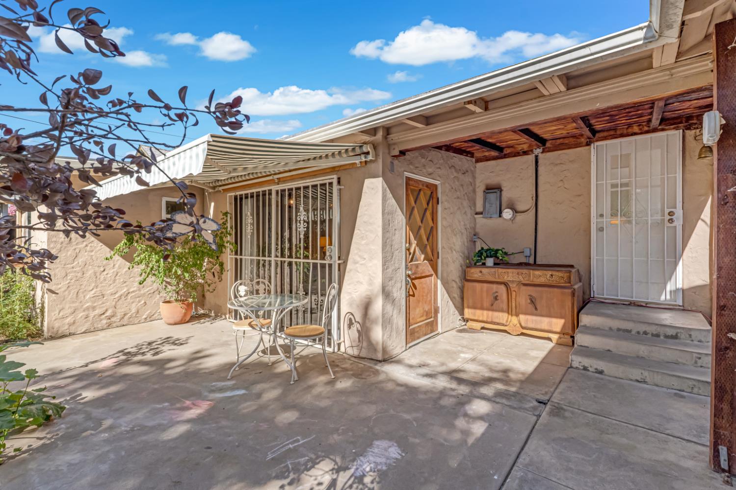 805 N Adoline Ave, Fresno, CA 93728