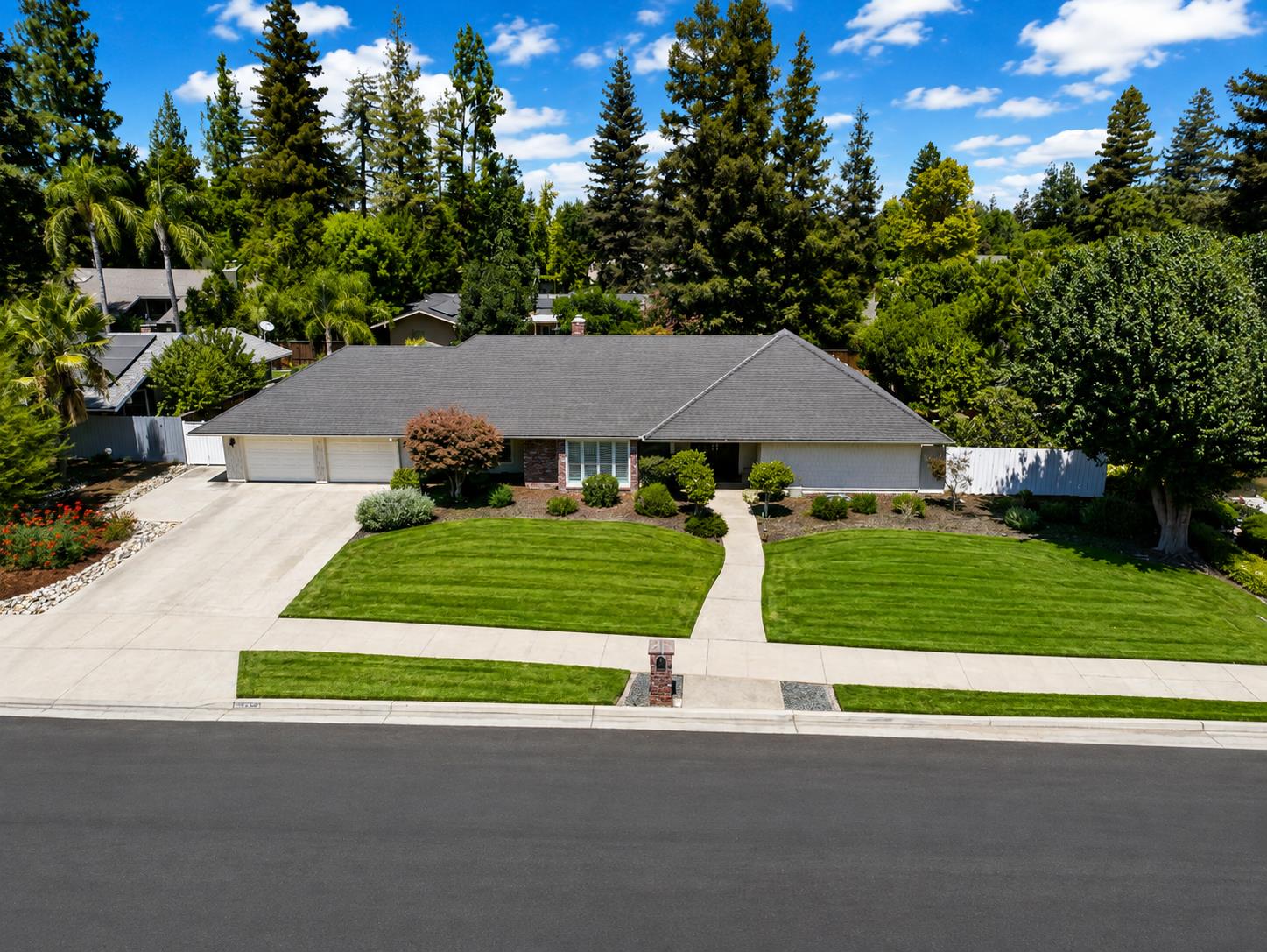 3230 W Alluvial Ave, Fresno, CA 93711