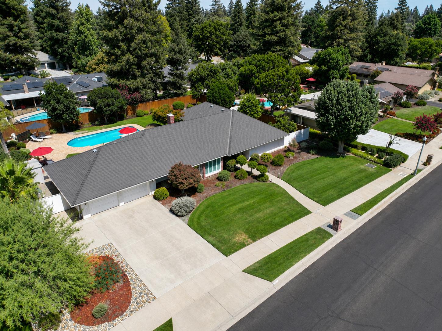 3230 W Alluvial Ave, Fresno, CA 93711