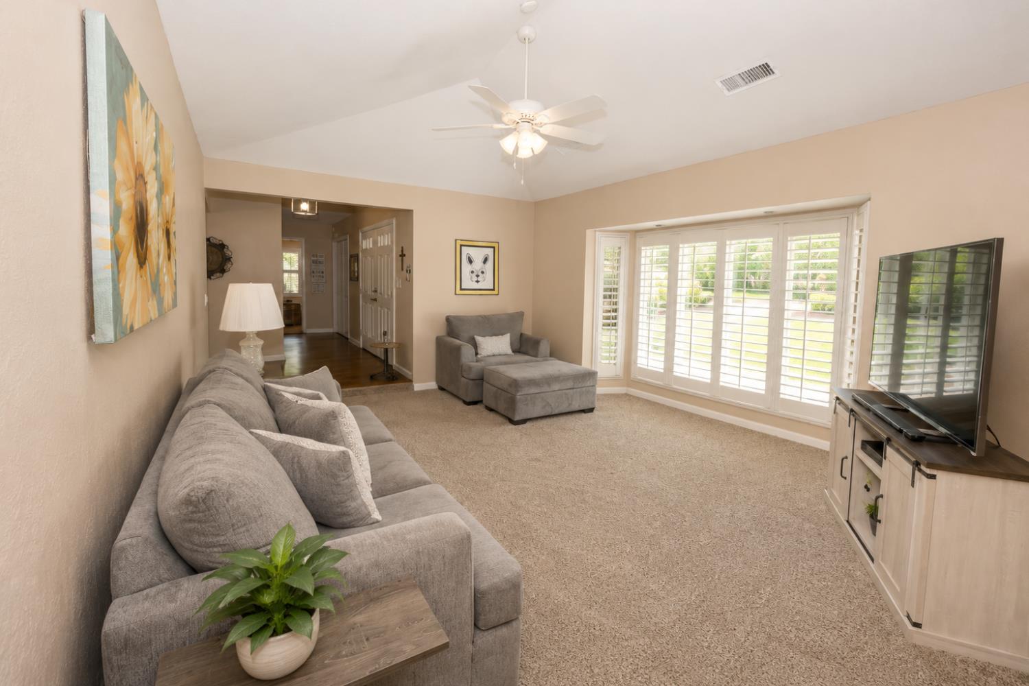 3230 W Alluvial Ave, Fresno, CA 93711