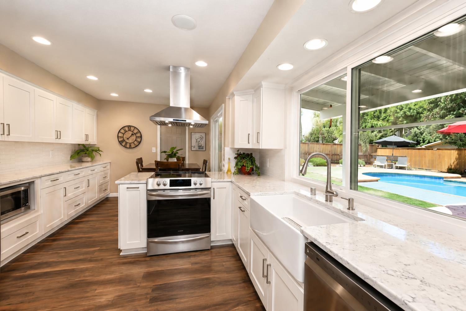 3230 W Alluvial Ave, Fresno, CA 93711