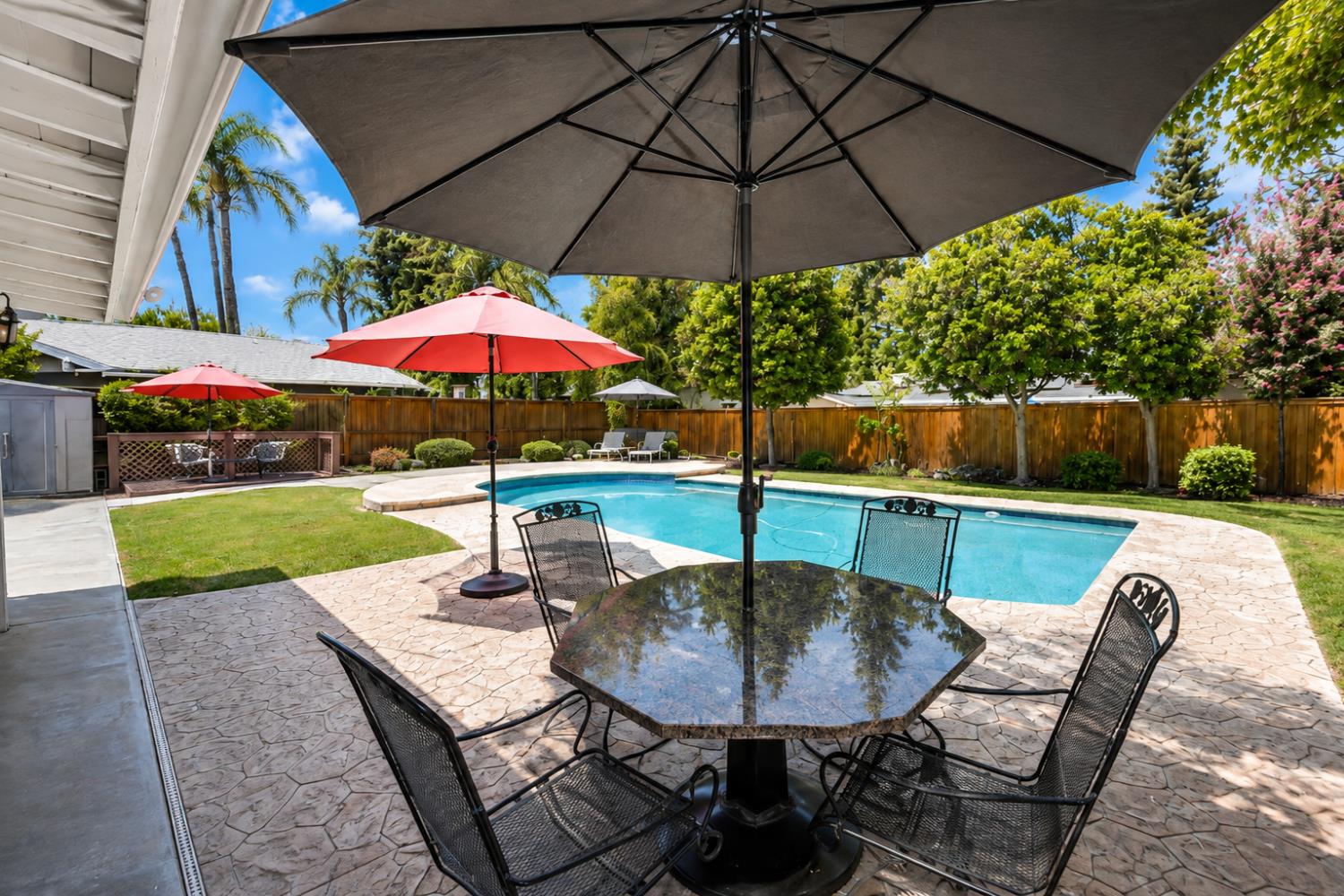 3230 W Alluvial Ave, Fresno, CA 93711