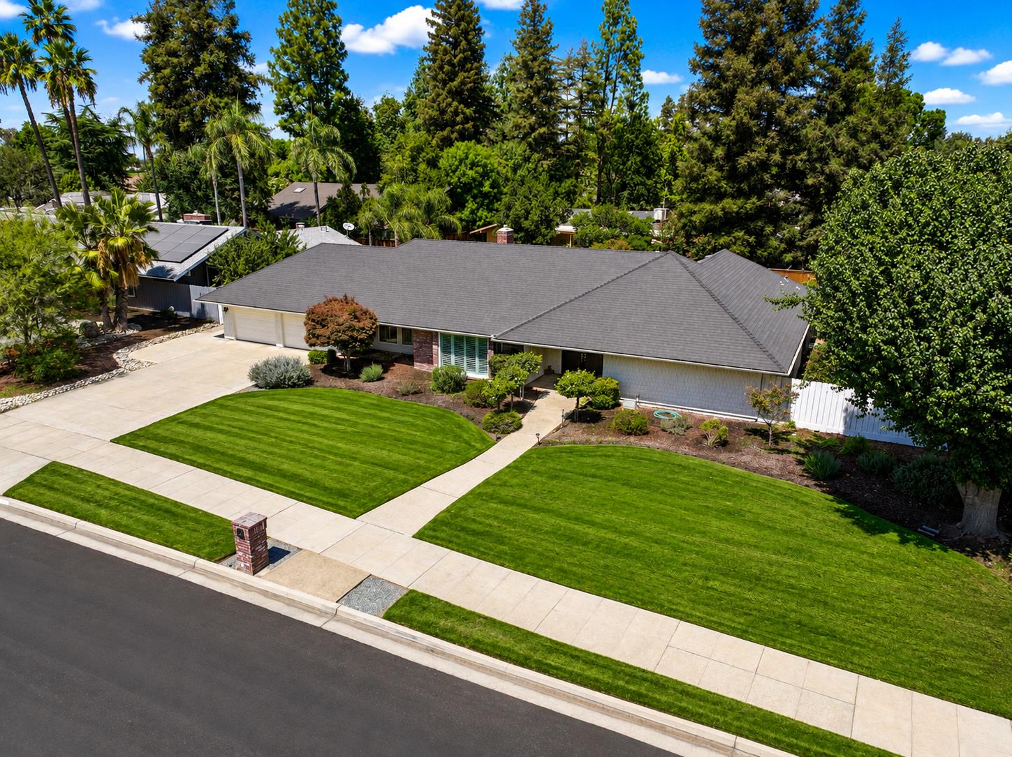 3230 W Alluvial Ave, Fresno, CA 93711