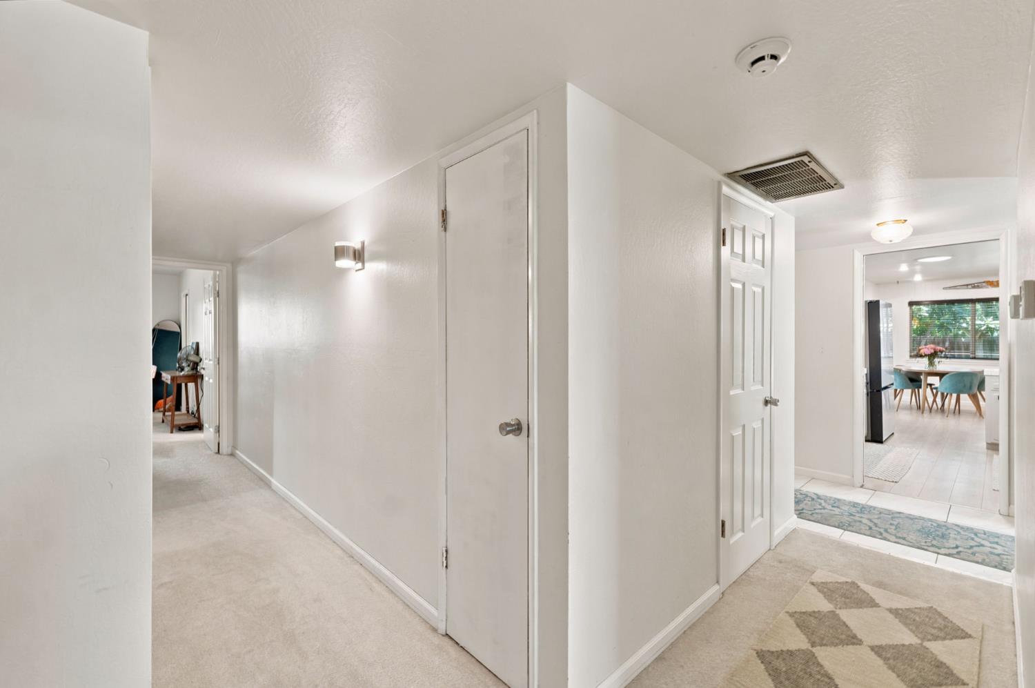 1038 E Vartikian Ave, Fresno, CA 93710