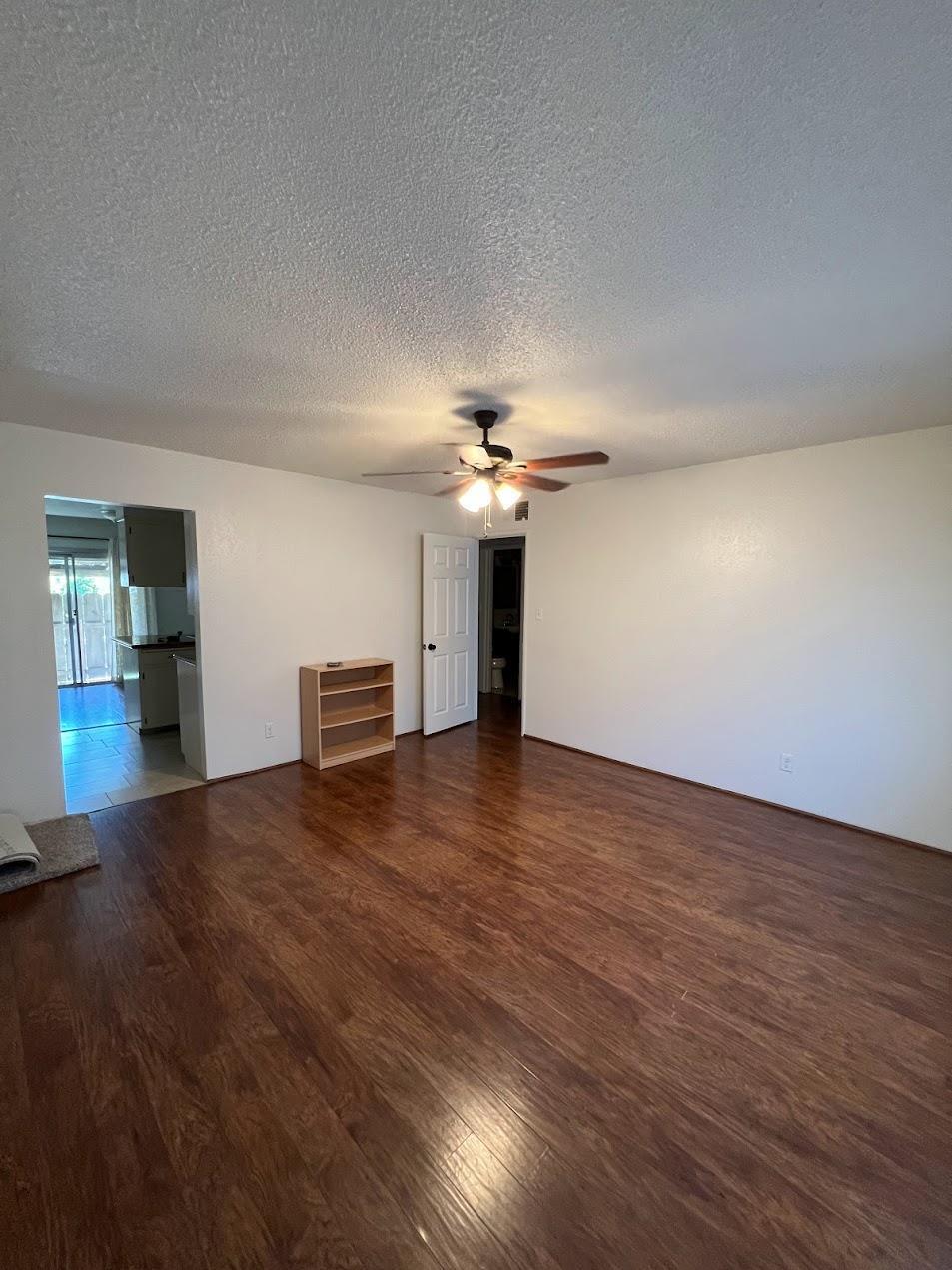 1205 F St, Reedley, CA 93654