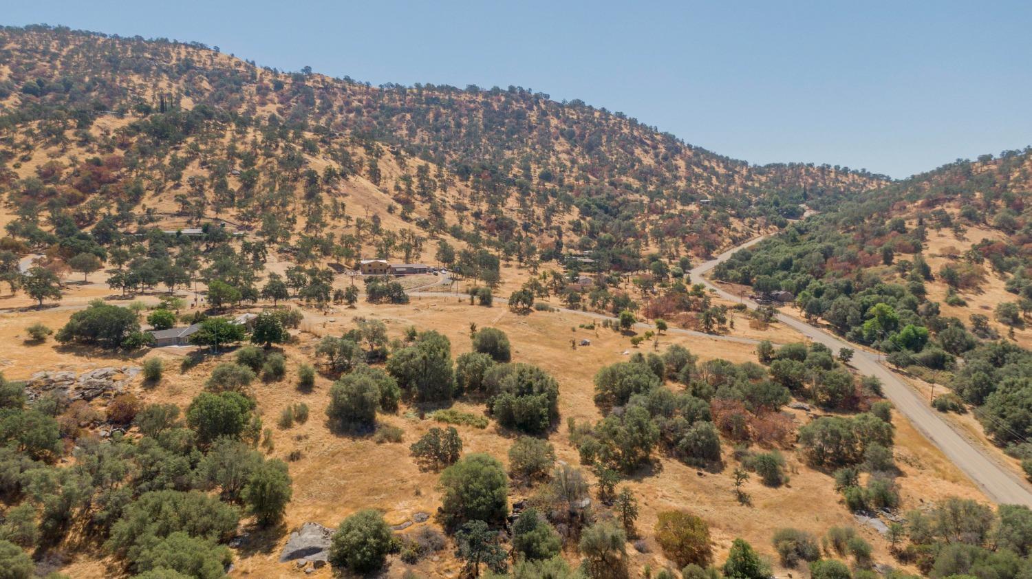0 0 Squaw Valley Rd, Yokuts Valley, CA 93675