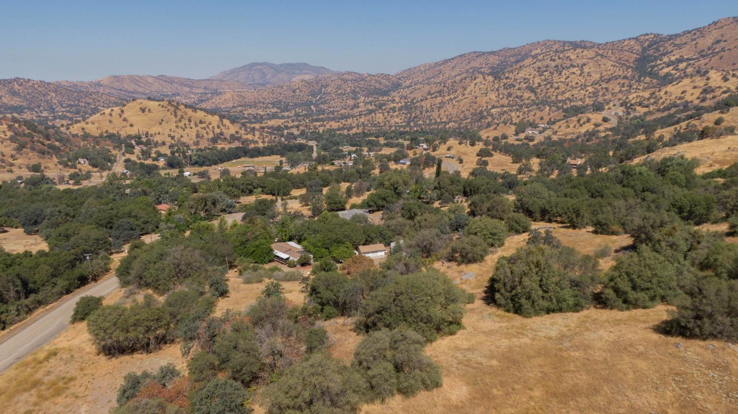 0 0 Squaw Valley Rd, Yokuts Valley, CA 93675