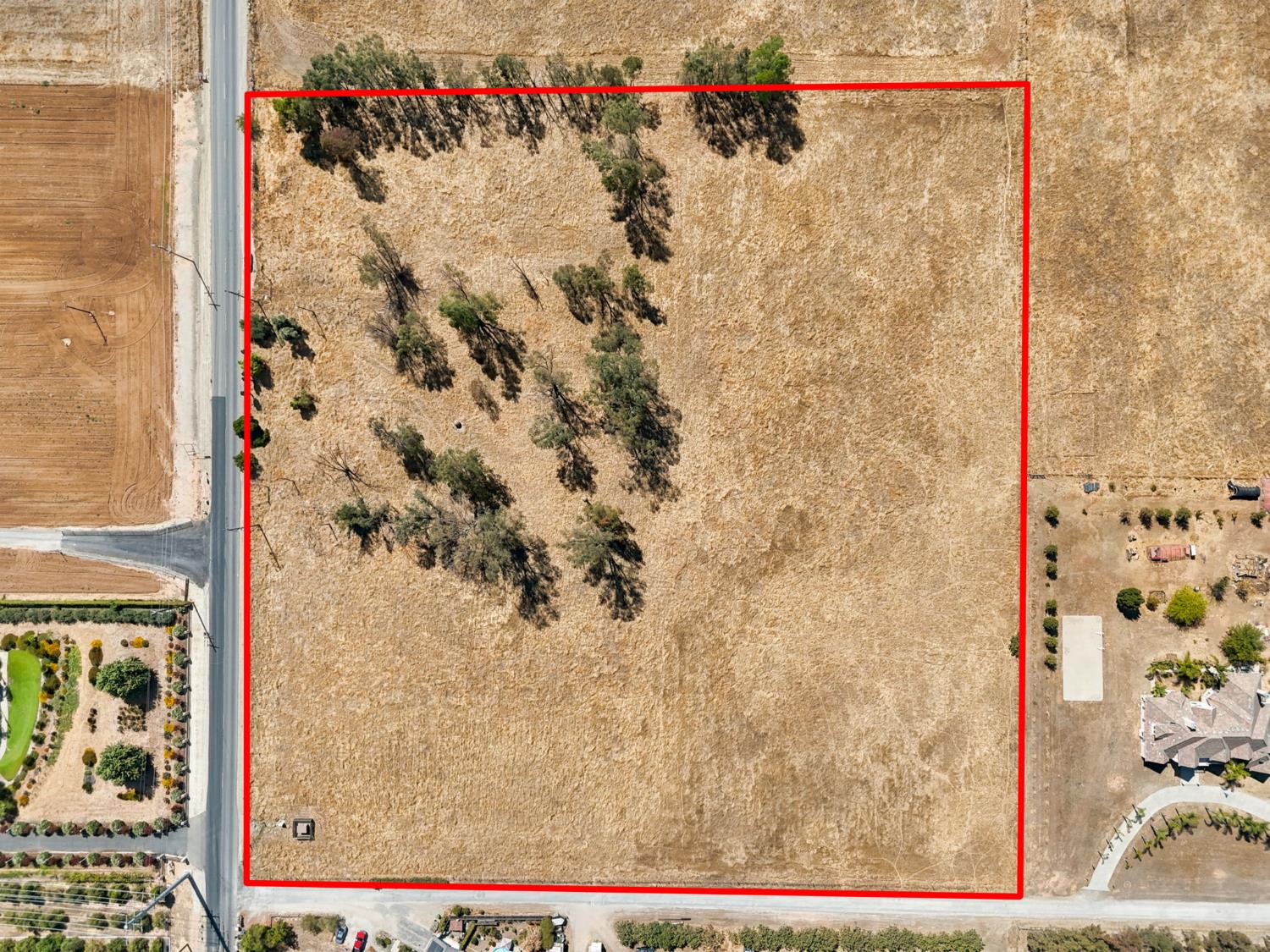 4890 E Copper Ave, Clovis, CA 93619