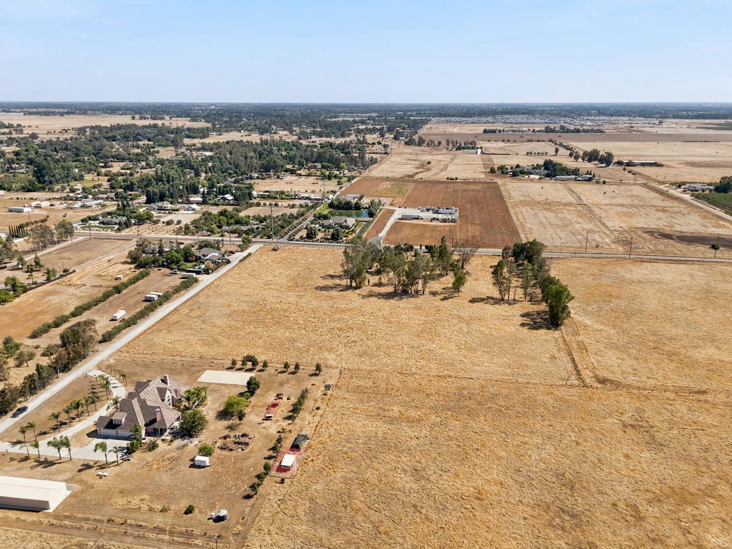 4890 E Copper Ave, Clovis, CA 93619