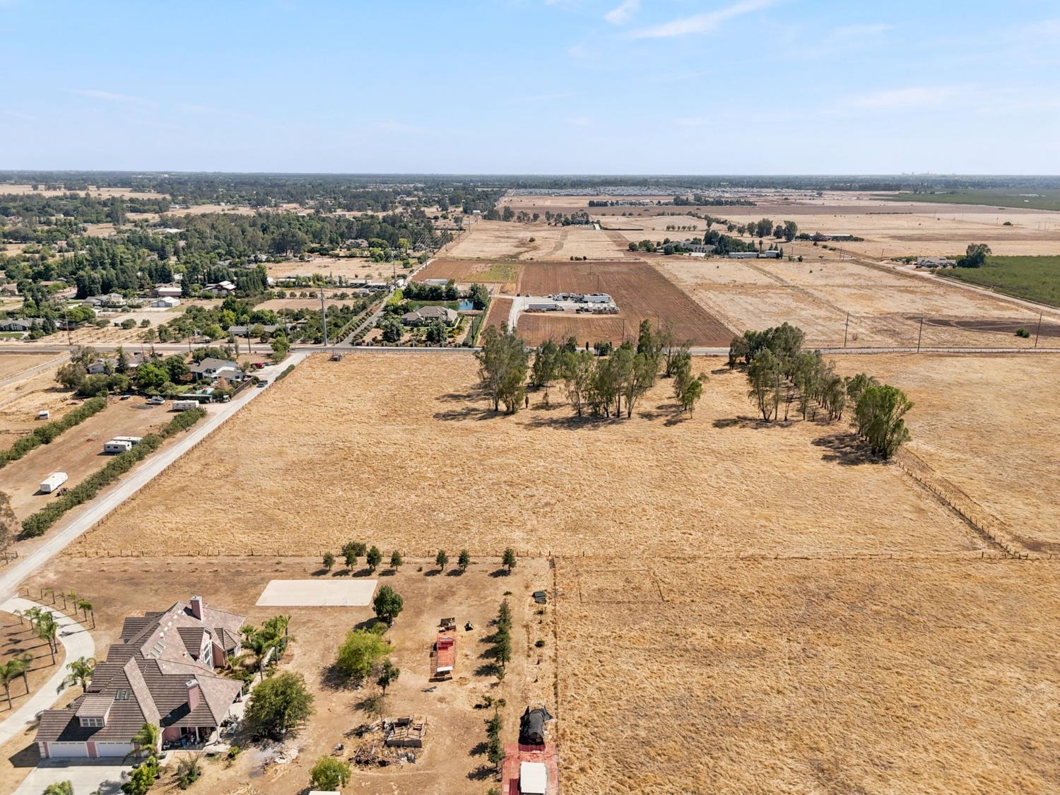4890 E Copper Ave, Clovis, CA 93619