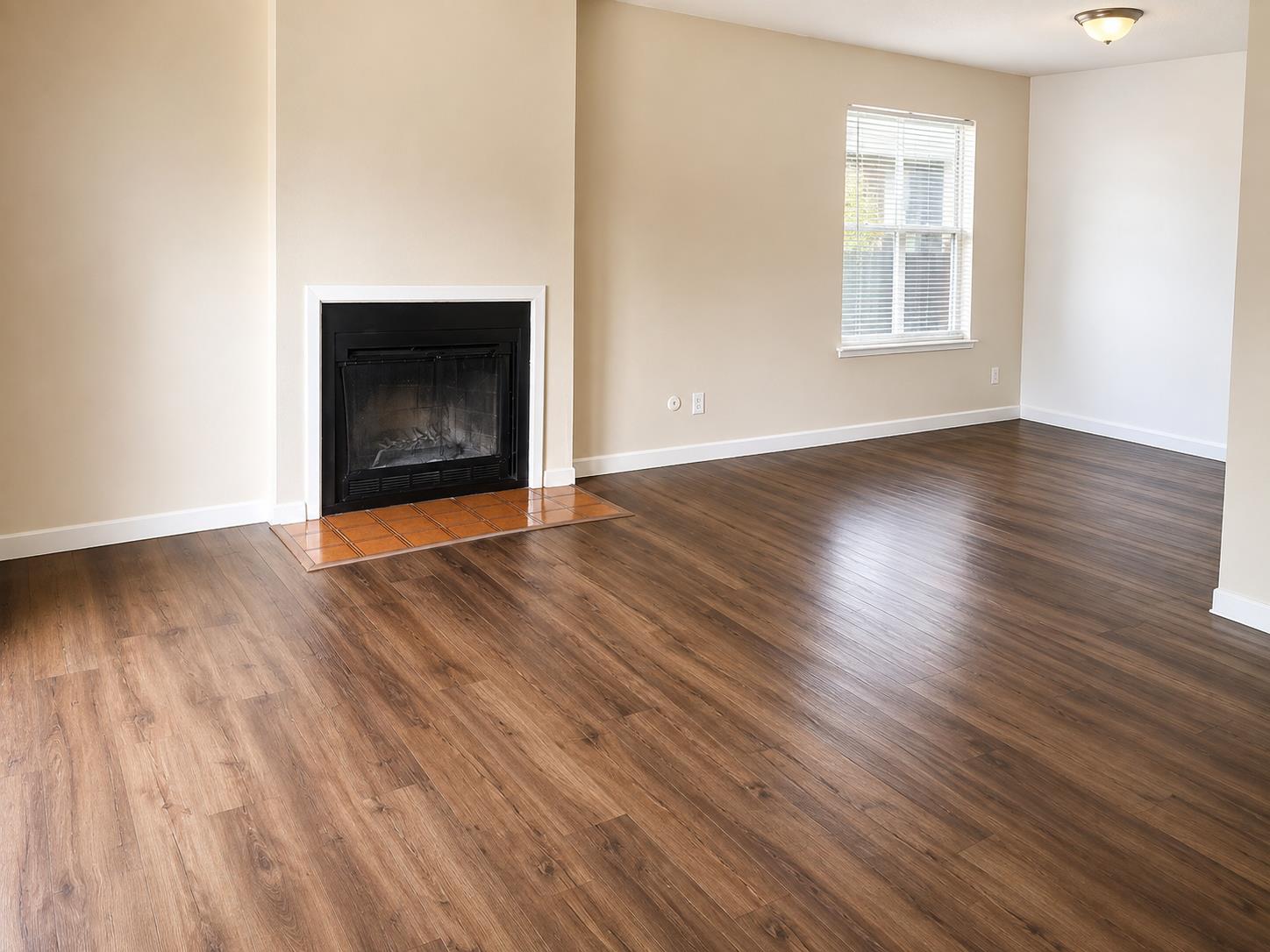 1221 N Peach Ave #129, Fresno, CA 93727