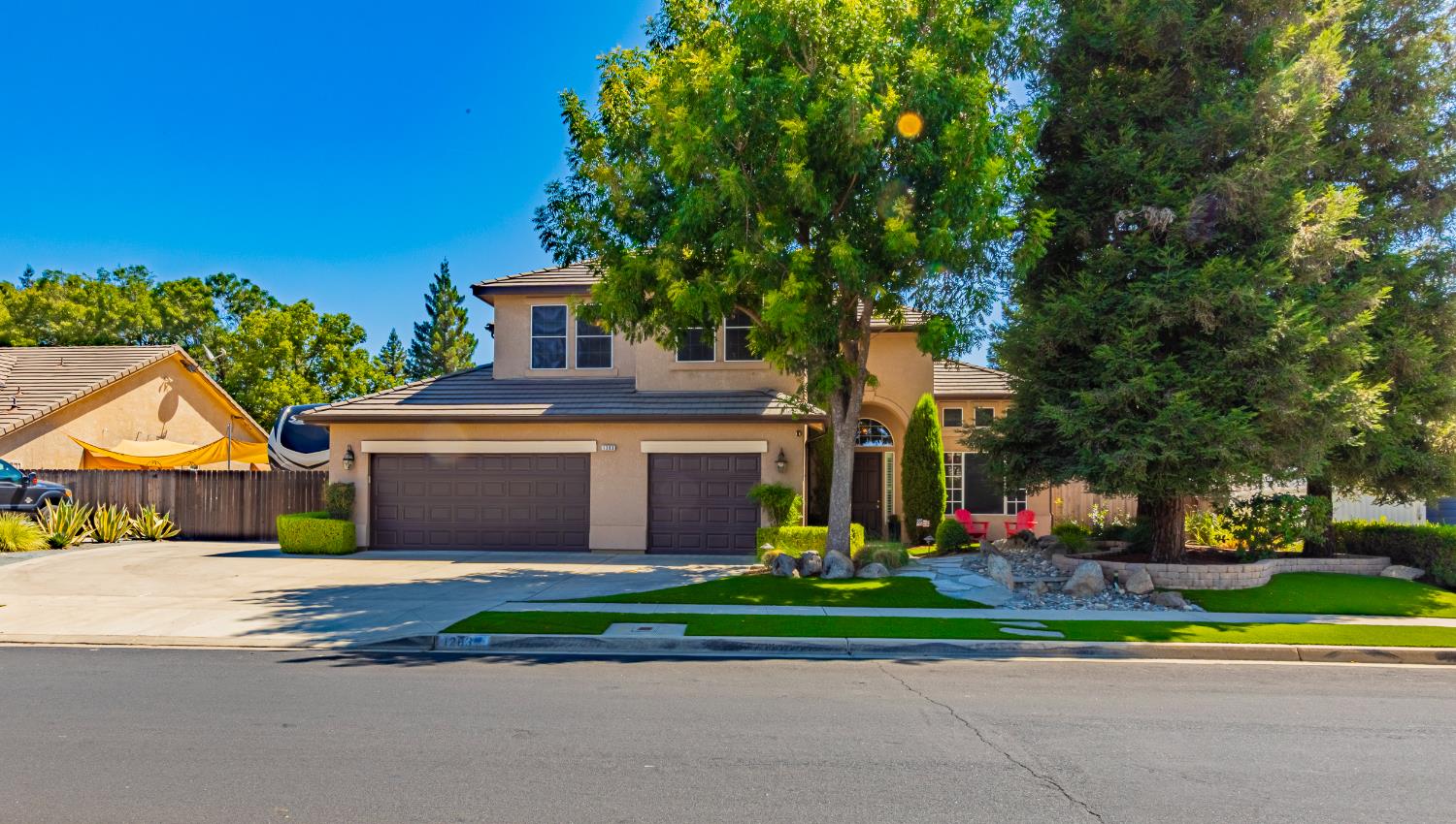 1283 Coventry Ave, Clovis, CA 93611
