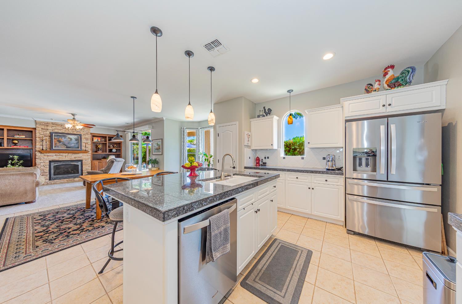 1283 Coventry Ave, Clovis, CA 93611