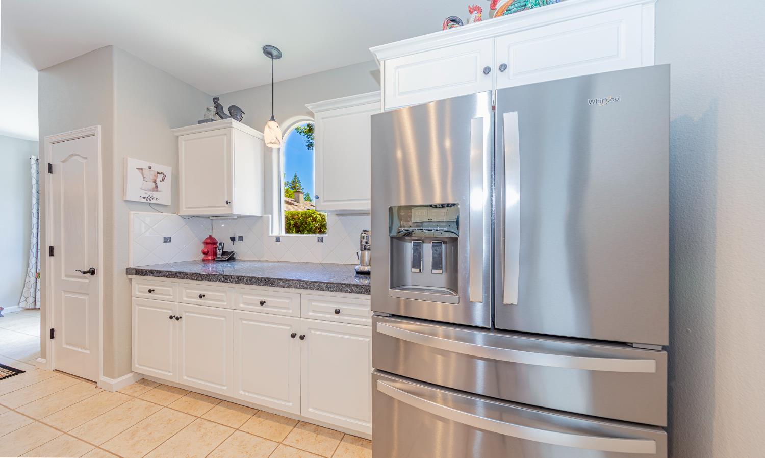 1283 Coventry Ave, Clovis, CA 93611