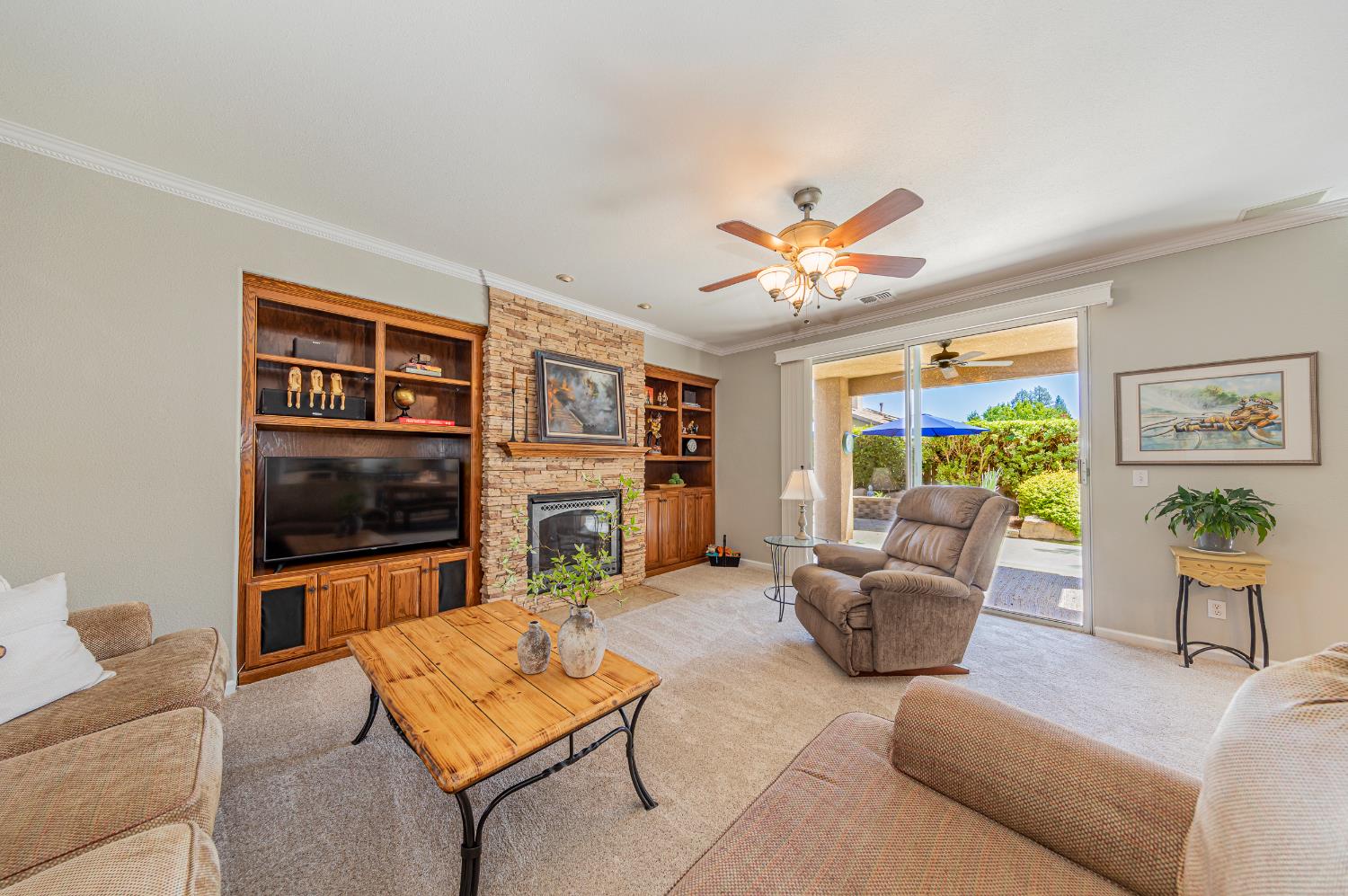 1283 Coventry Ave, Clovis, CA 93611