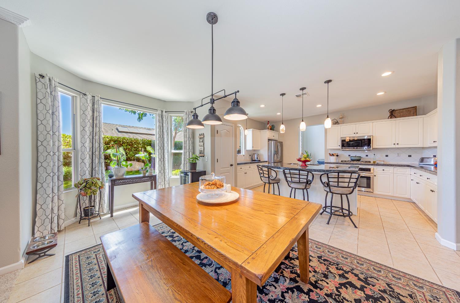 1283 Coventry Ave, Clovis, CA 93611
