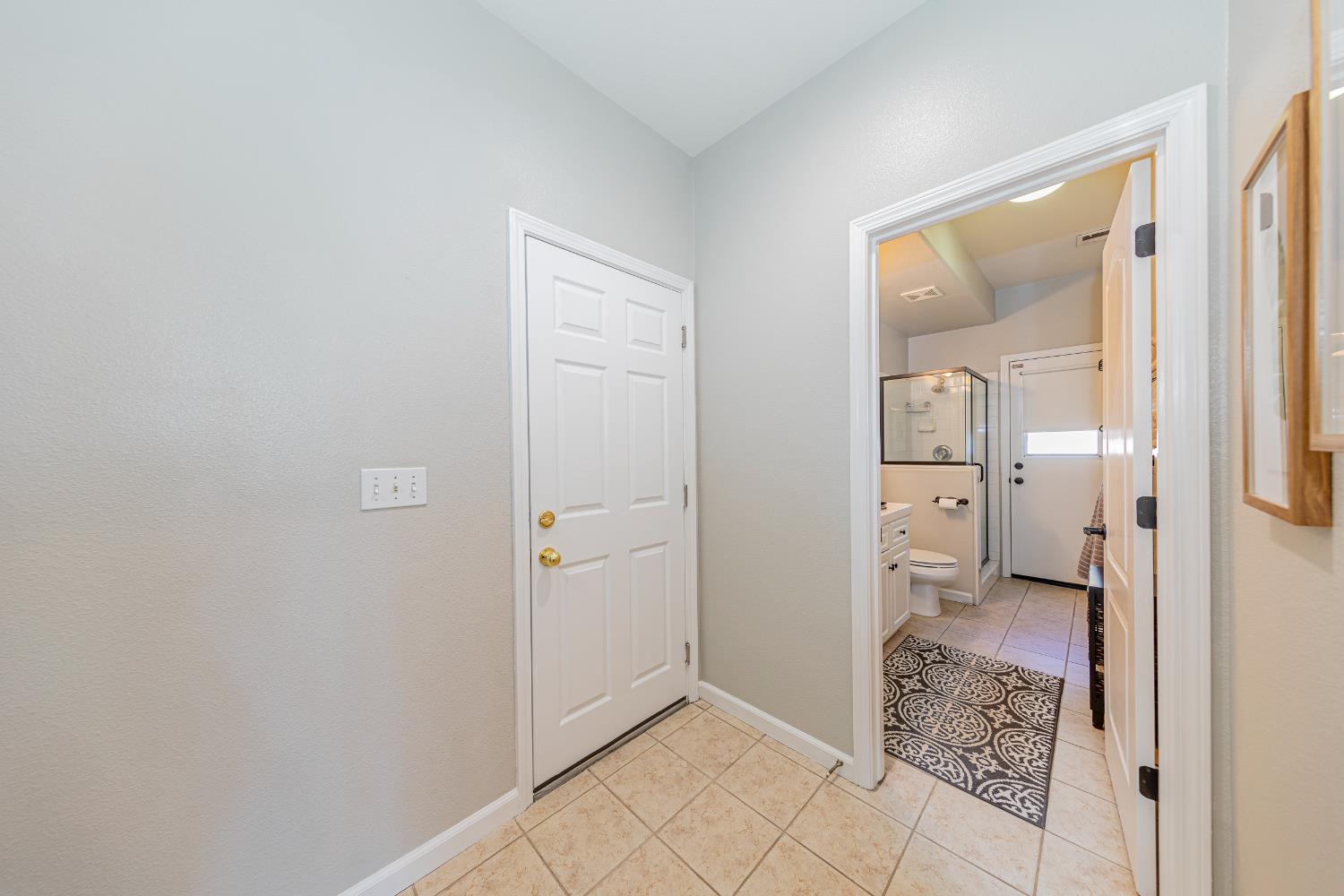 1283 Coventry Ave, Clovis, CA 93611