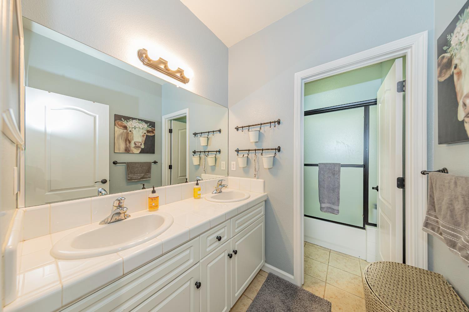 1283 Coventry Ave, Clovis, CA 93611