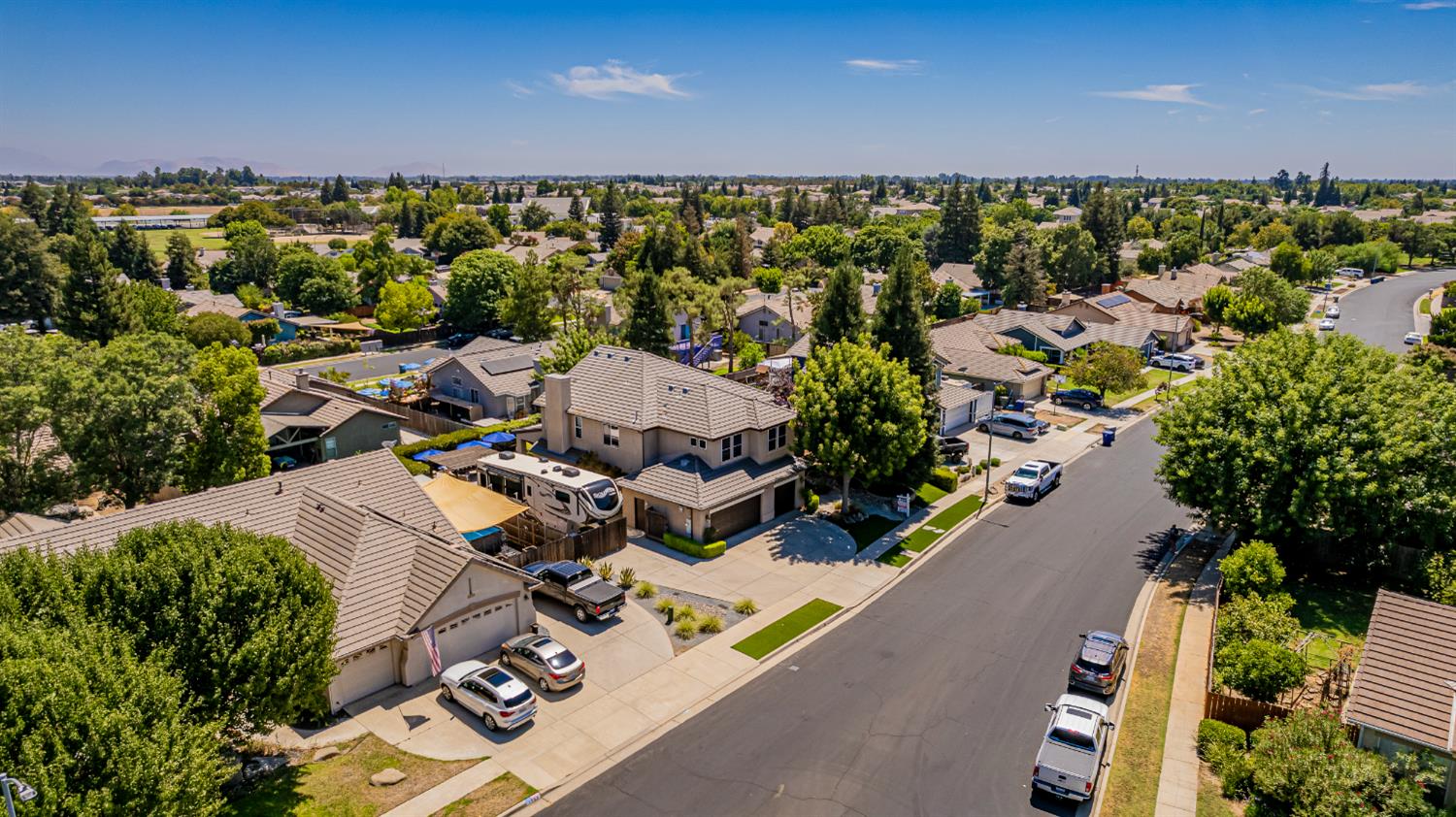 1283 Coventry Ave, Clovis, CA 93611