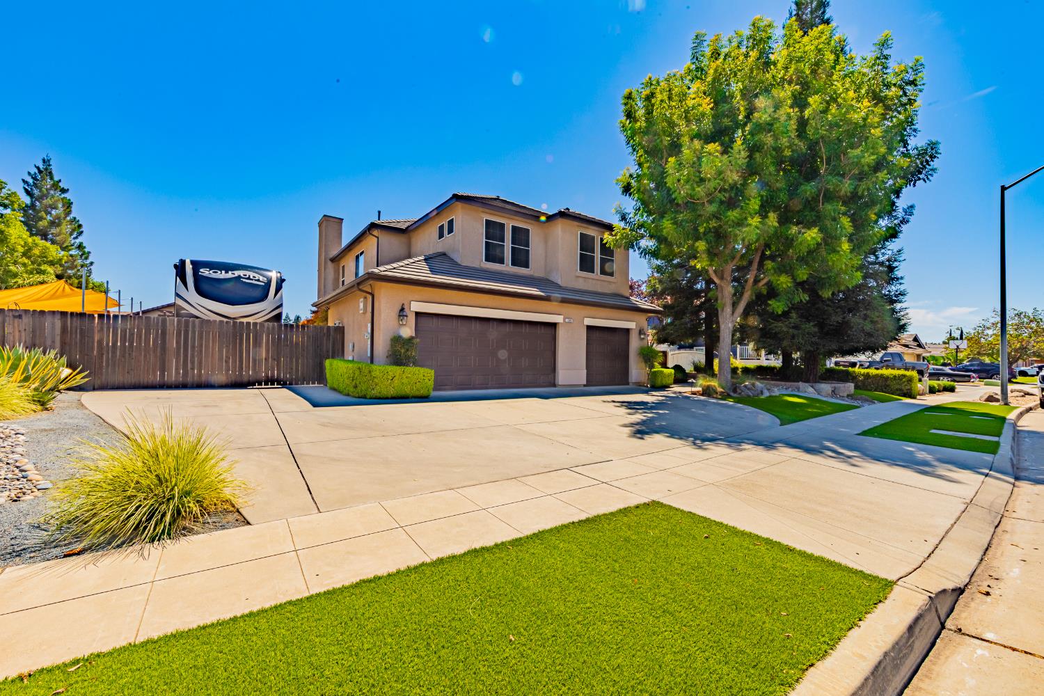 1283 Coventry Ave, Clovis, CA 93611