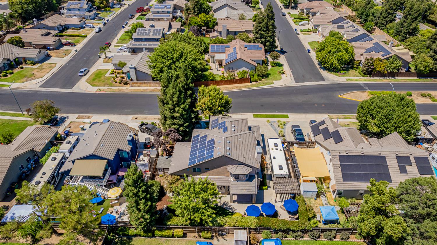 1283 Coventry Ave, Clovis, CA 93611