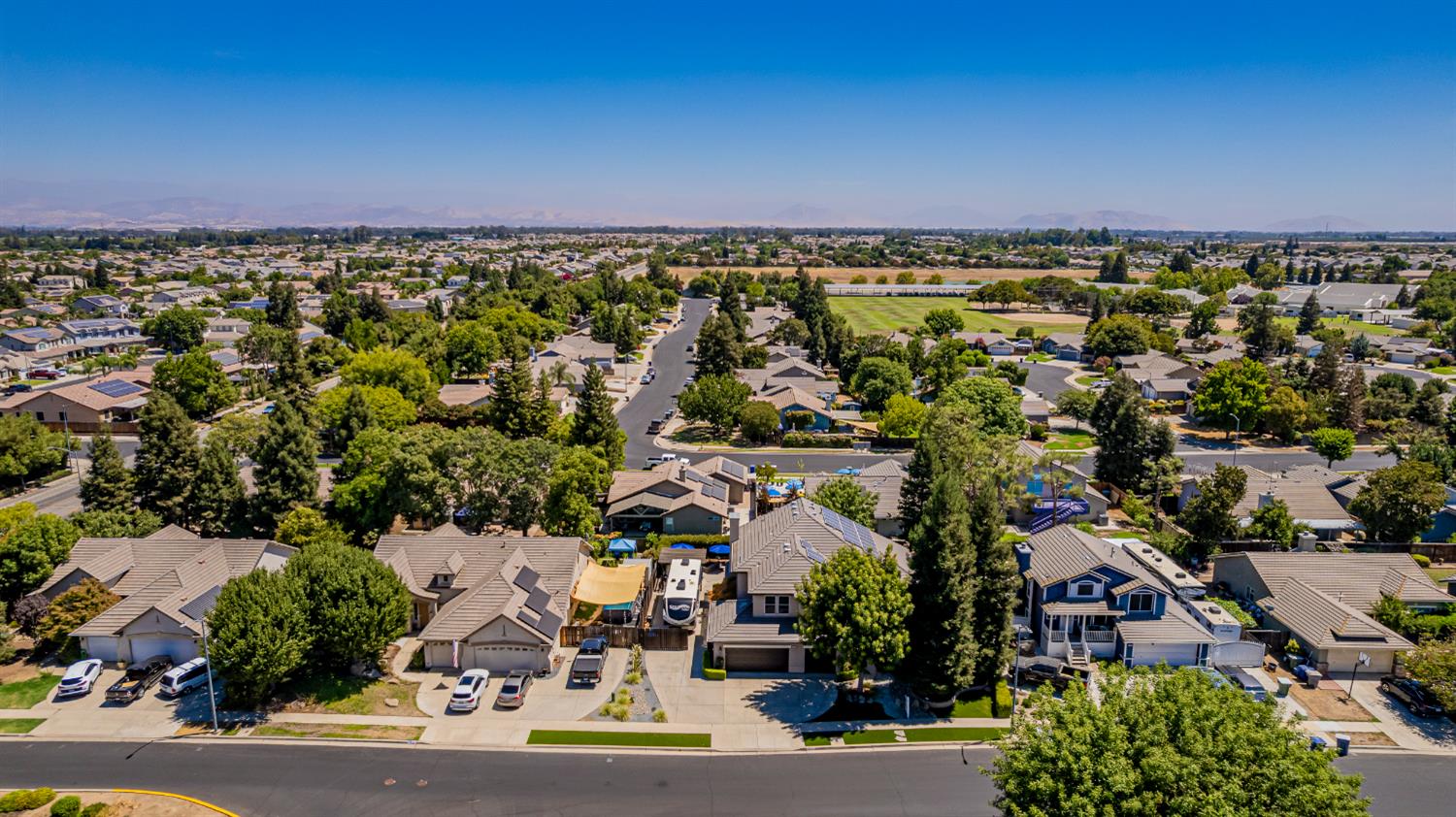 1283 Coventry Ave, Clovis, CA 93611