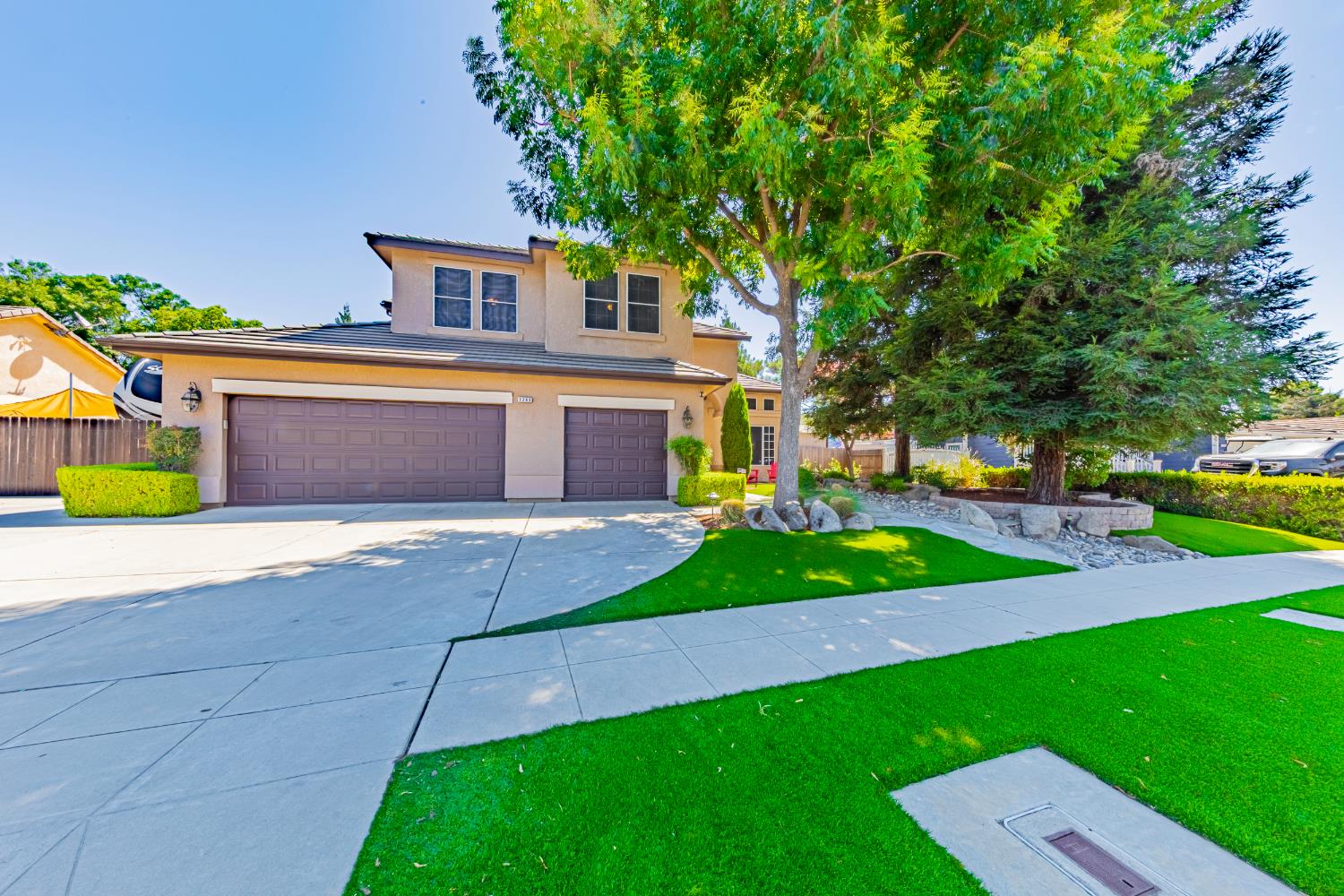 1283 Coventry Ave, Clovis, CA 93611