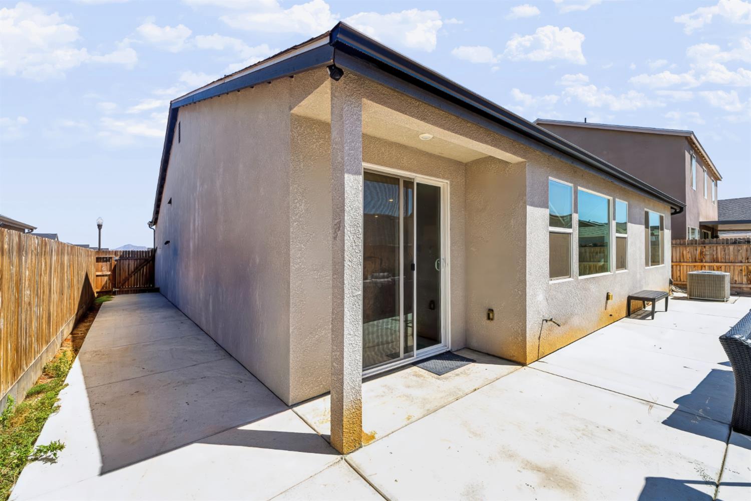 2642 Highland Ave, Clovis, CA 93619
