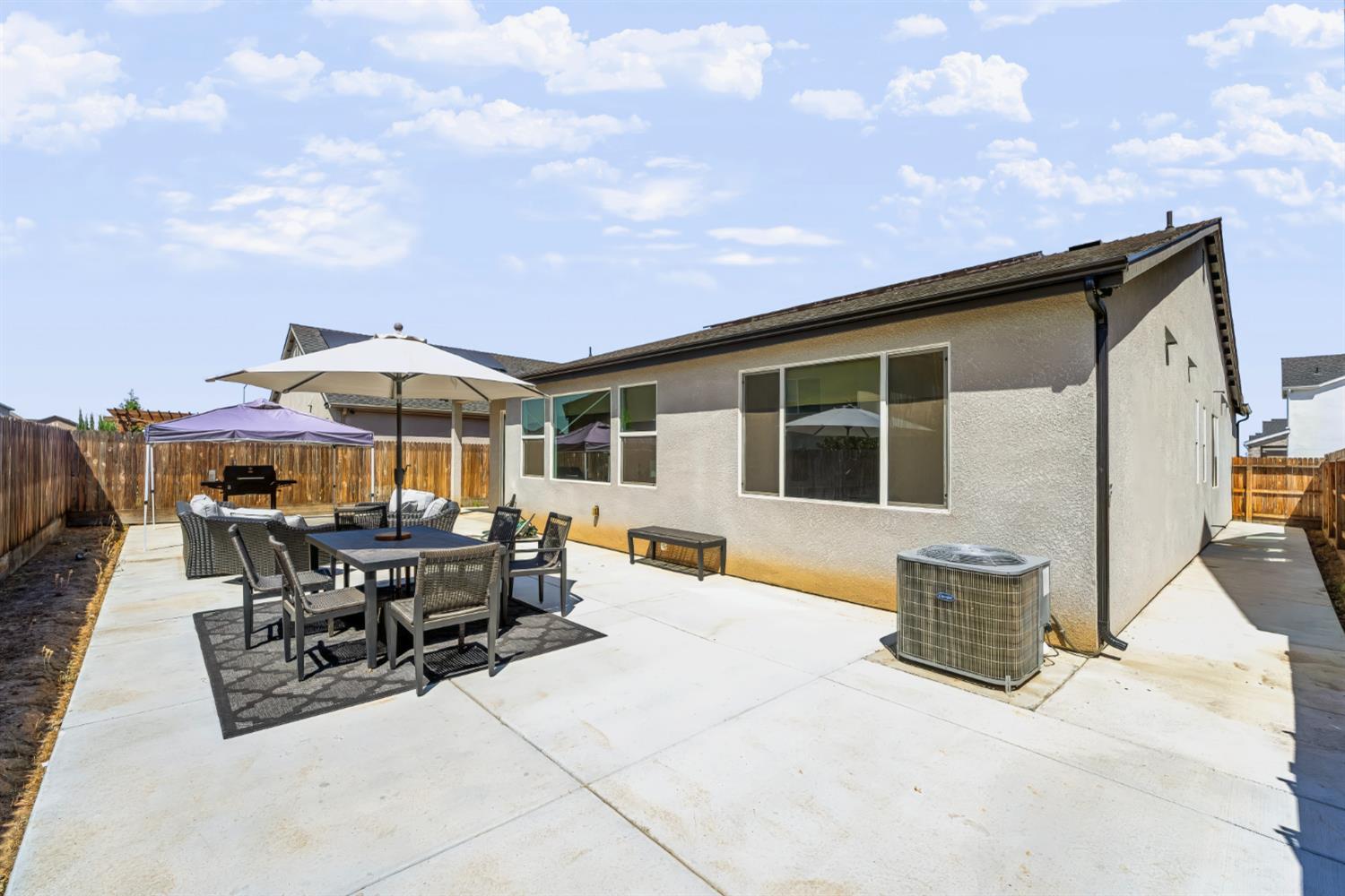 2642 Highland Ave, Clovis, CA 93619