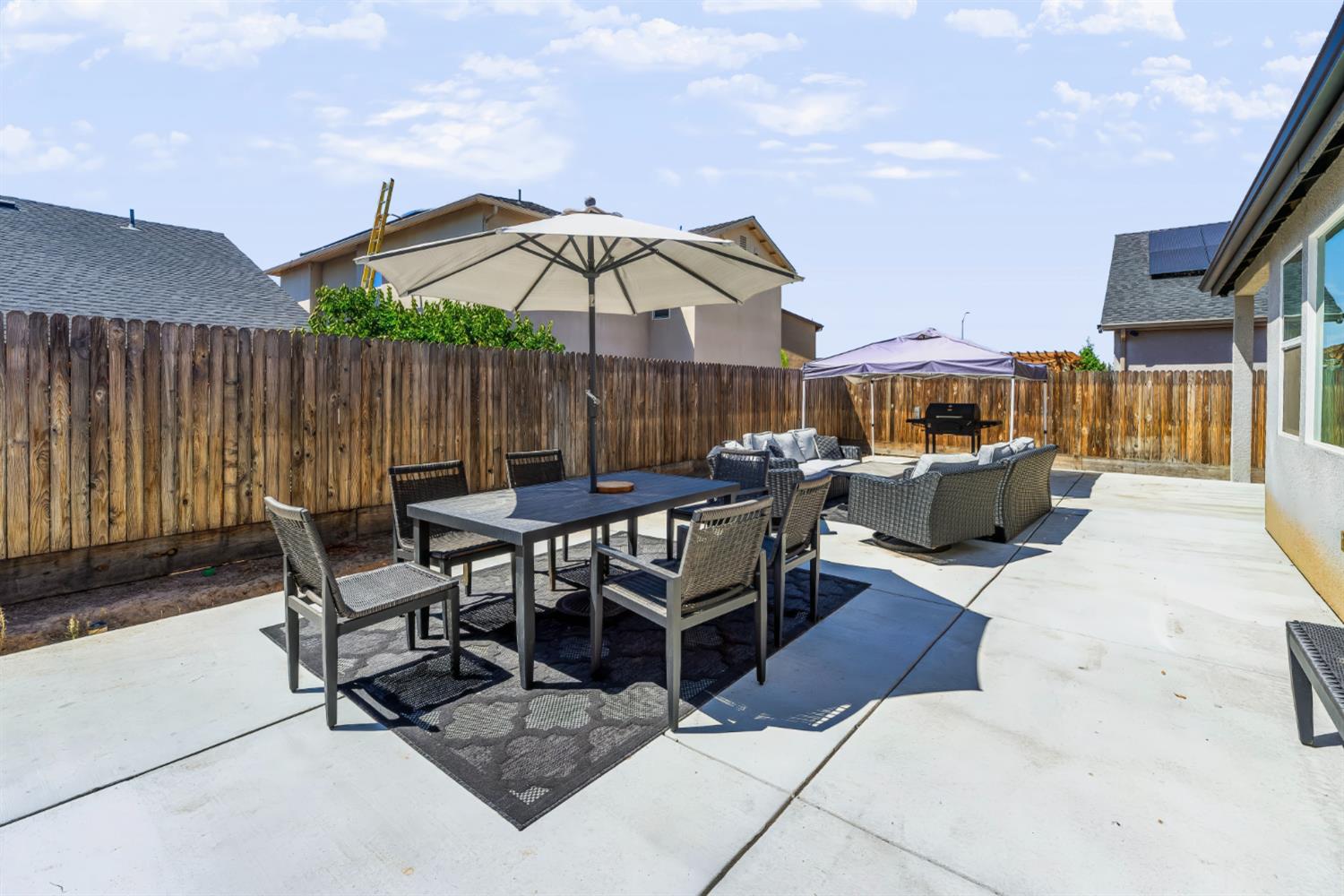 2642 Highland Ave, Clovis, CA 93619