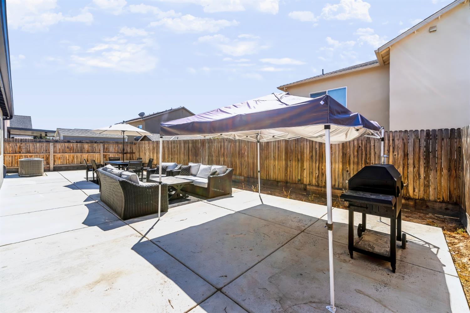2642 Highland Ave, Clovis, CA 93619