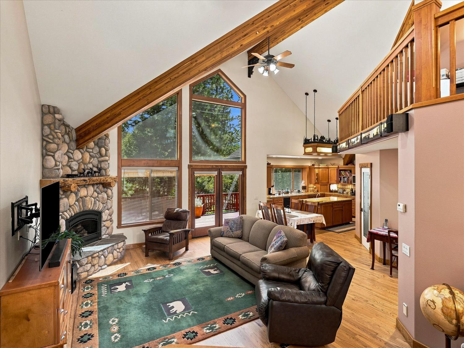 39771 Cedar Vista Cir S, Bass Lake, CA 93604