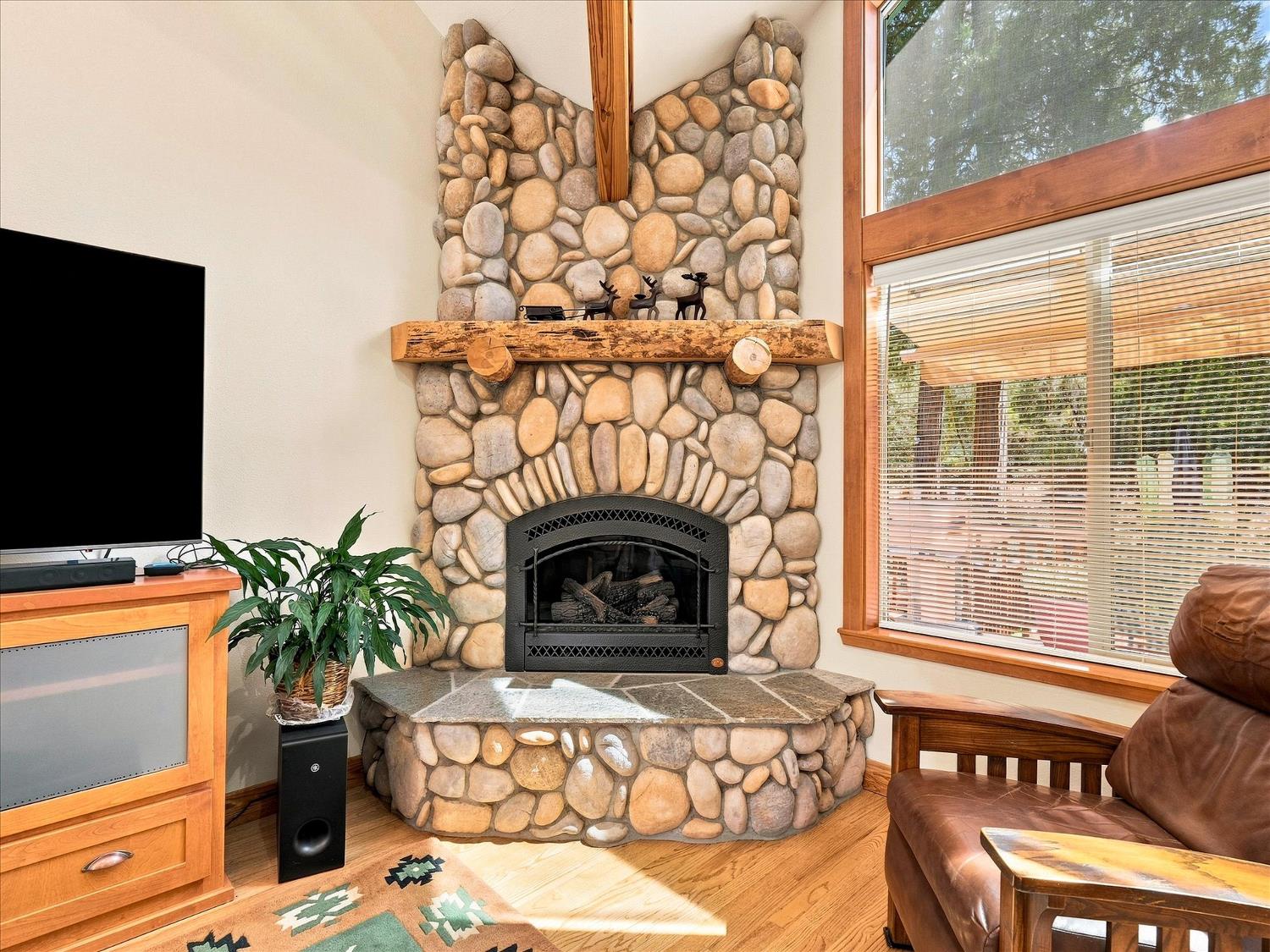 39771 Cedar Vista Cir S, Bass Lake, CA 93604