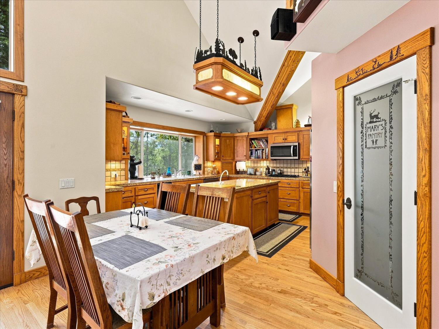 39771 Cedar Vista Cir S, Bass Lake, CA 93604