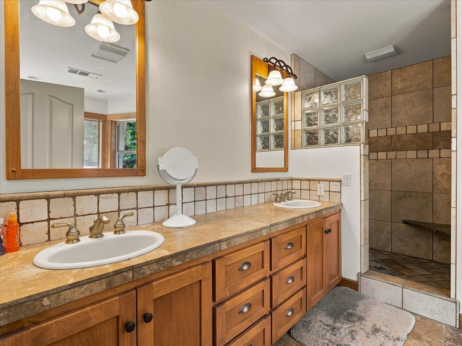 39771 Cedar Vista Cir S, Bass Lake, CA 93604