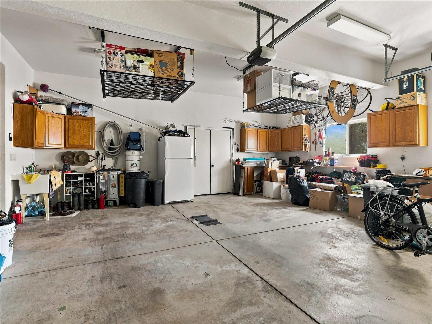39771 Cedar Vista Cir S, Bass Lake, CA 93604