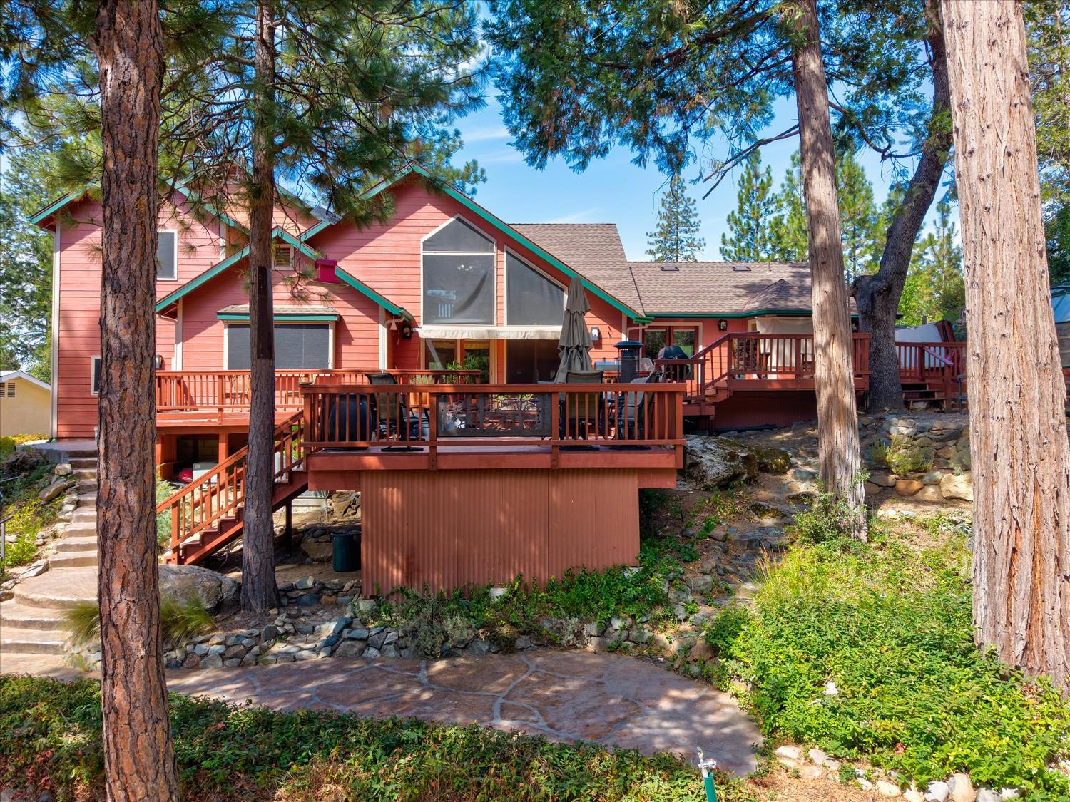 39771 Cedar Vista Cir S, Bass Lake, CA 93604