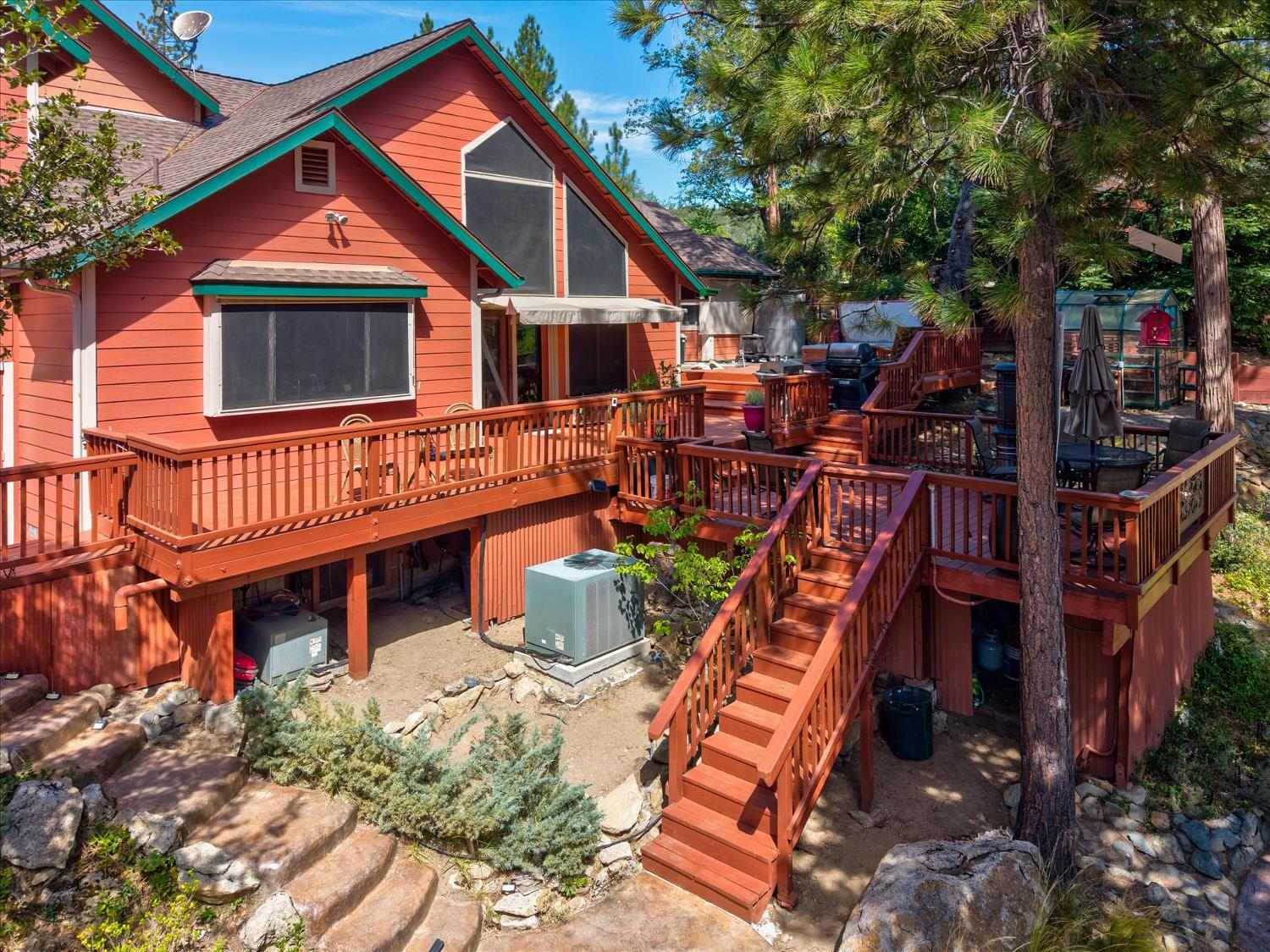 39771 Cedar Vista Cir S, Bass Lake, CA 93604