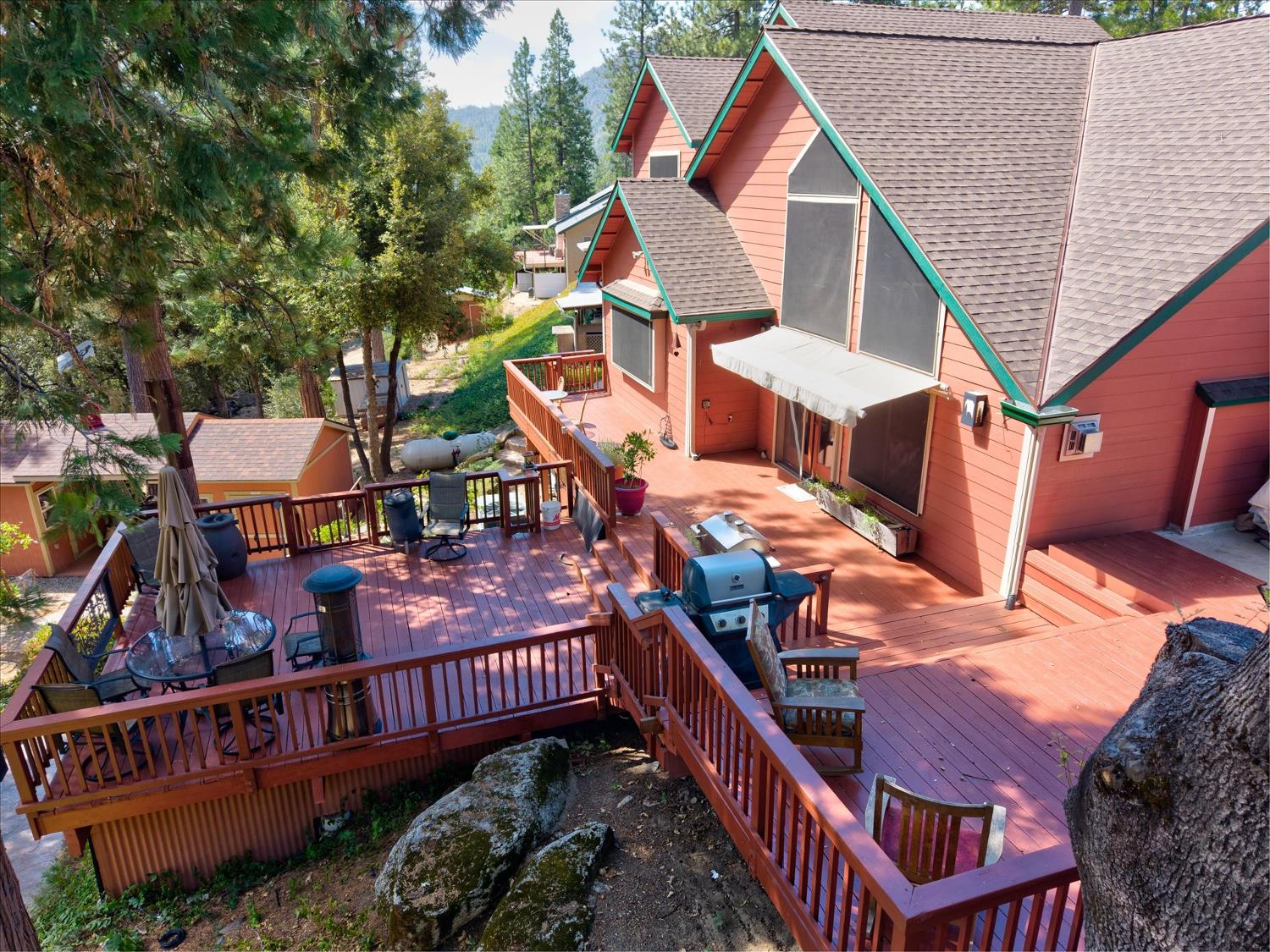 39771 Cedar Vista Cir S, Bass Lake, CA 93604