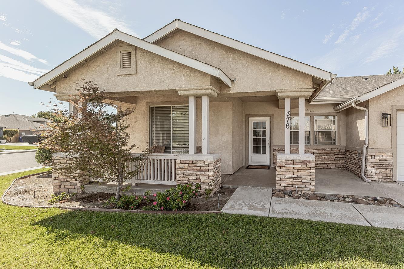 376 W Orange St, Kingsburg, CA 93631