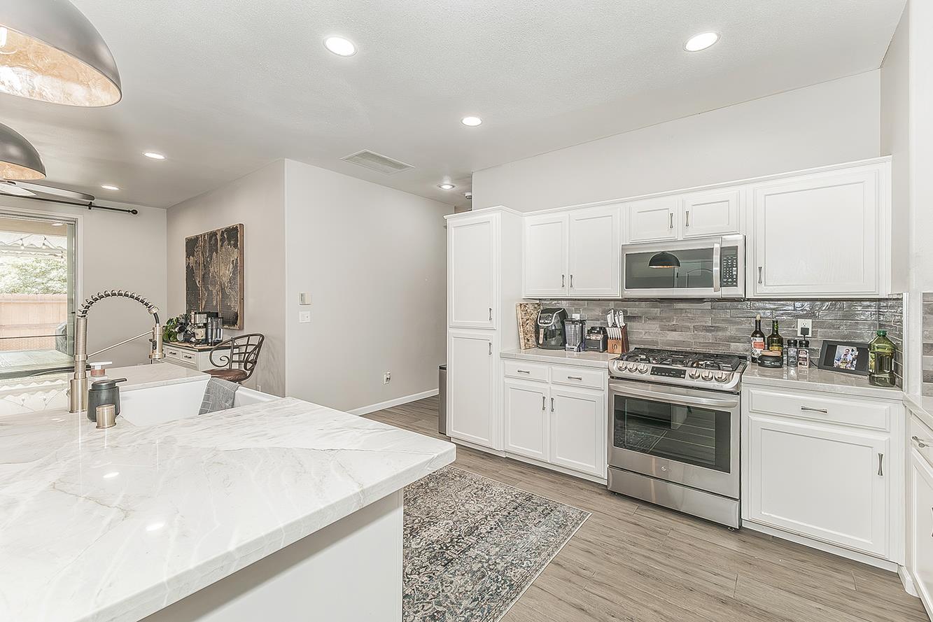 376 W Orange St, Kingsburg, CA 93631