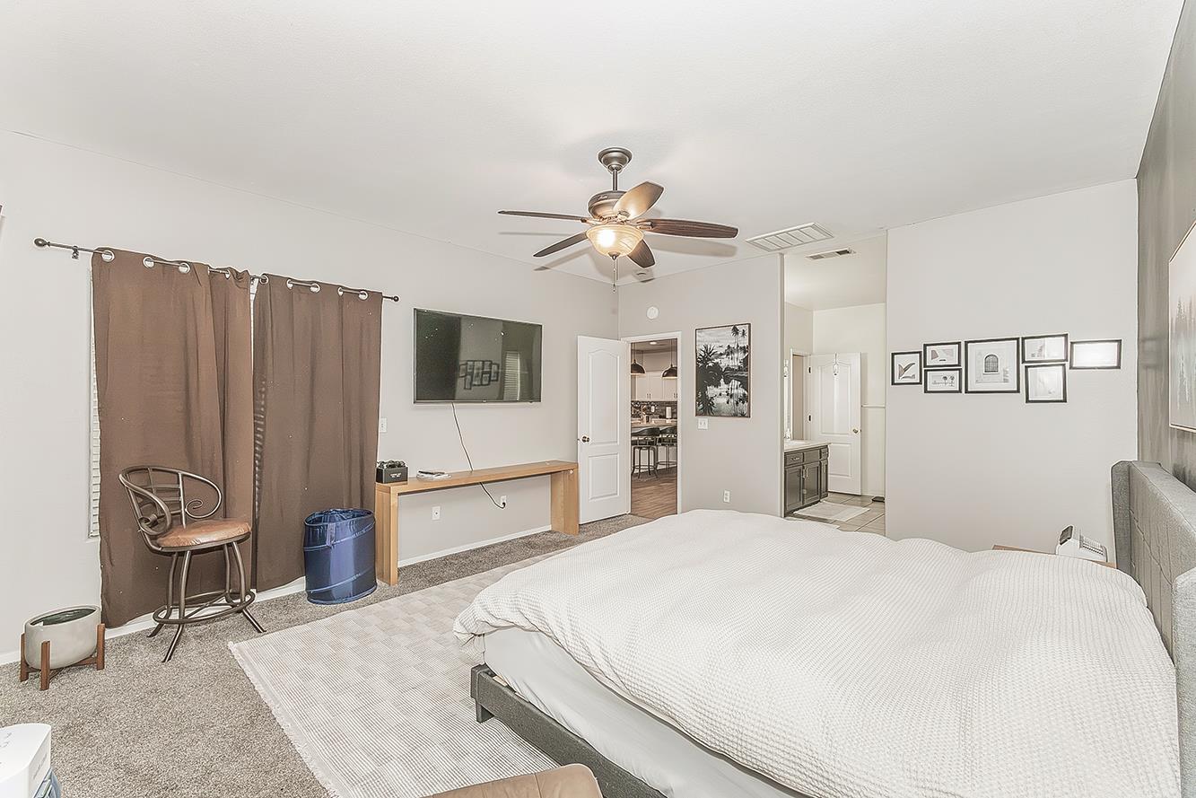 376 W Orange St, Kingsburg, CA 93631