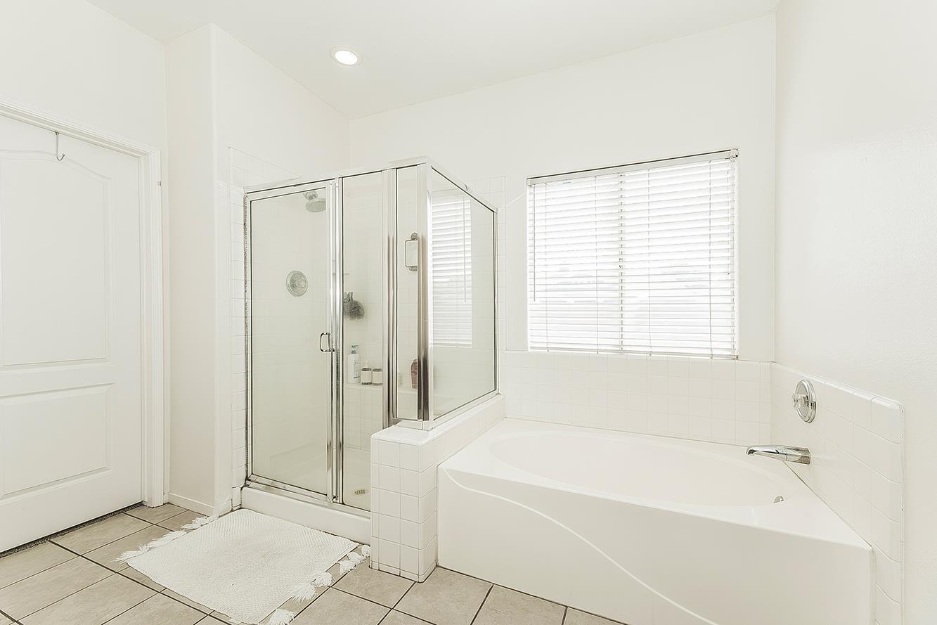 376 W Orange St, Kingsburg, CA 93631