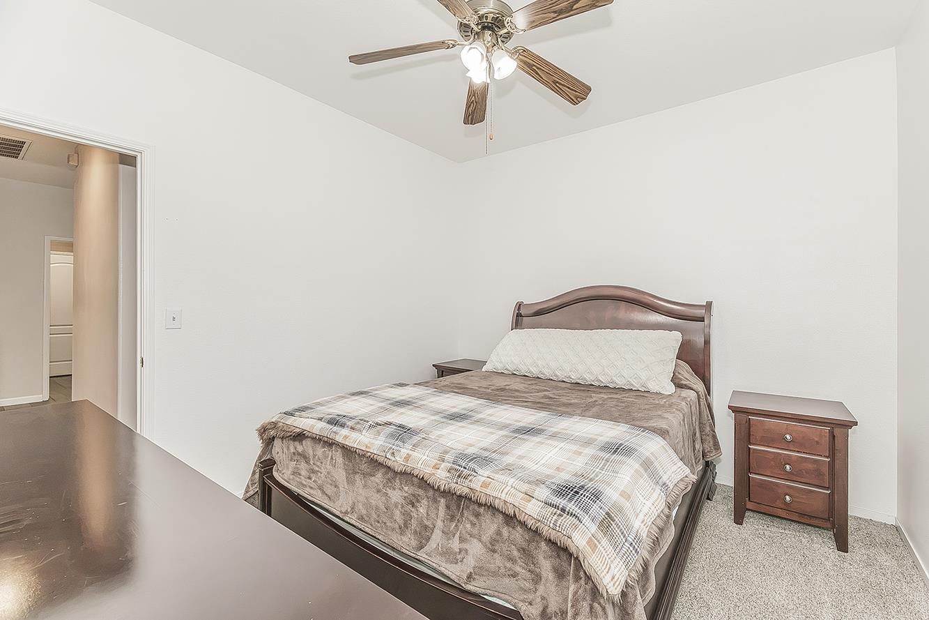376 W Orange St, Kingsburg, CA 93631