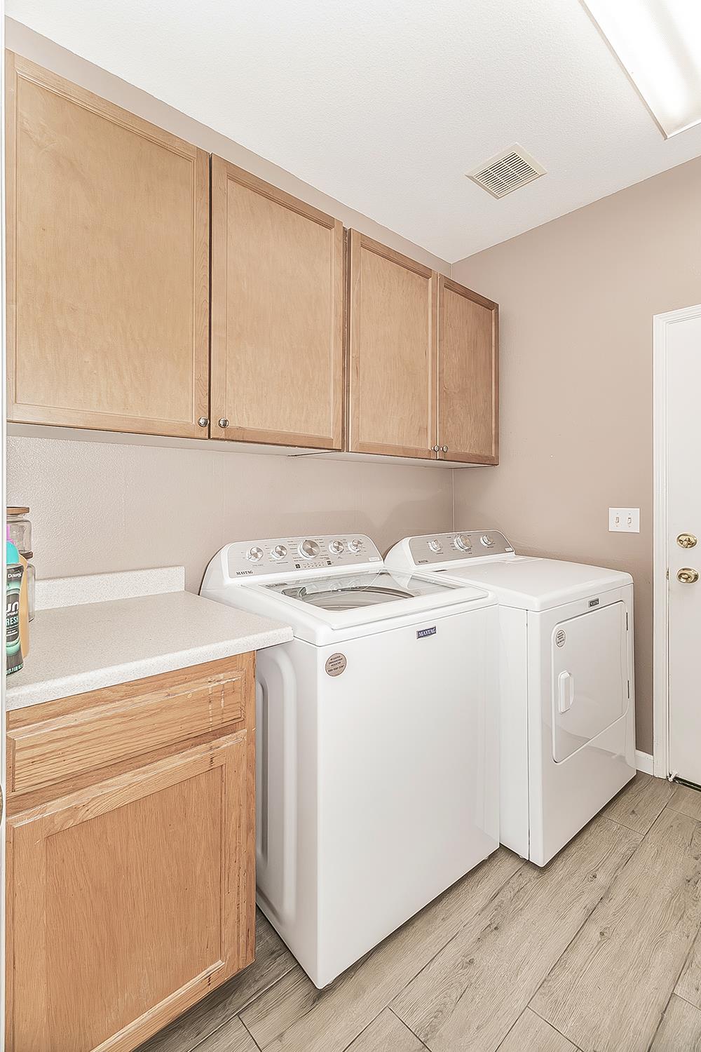 376 W Orange St, Kingsburg, CA 93631