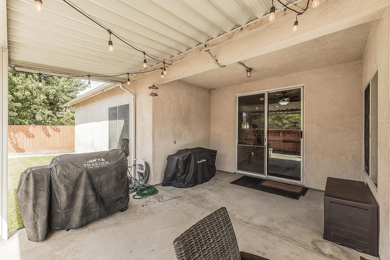 376 W Orange St, Kingsburg, CA 93631