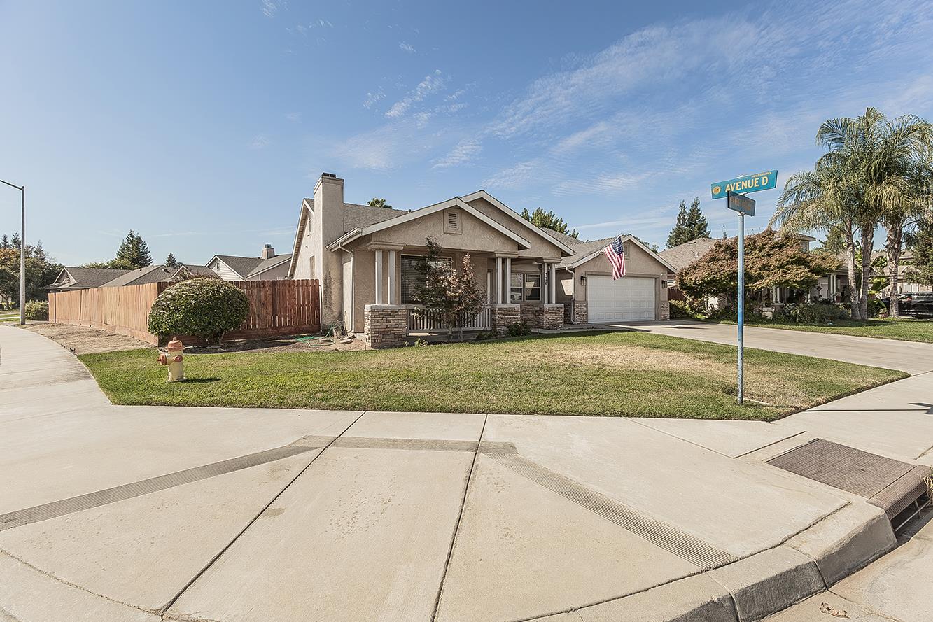 376 W Orange St, Kingsburg, CA 93631