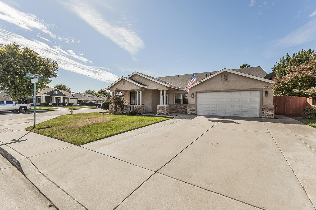 376 W Orange St, Kingsburg, CA 93631