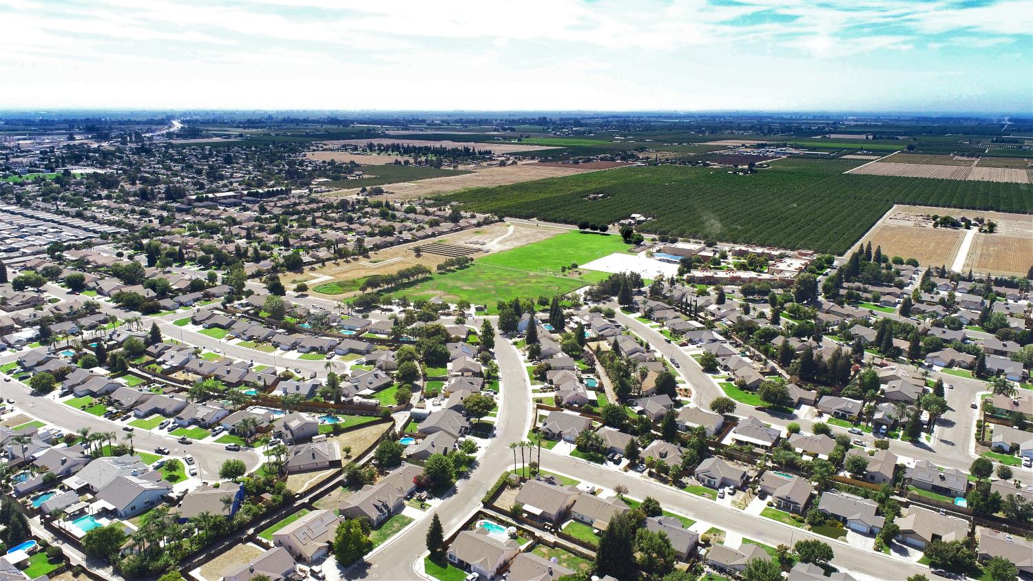 376 W Orange St, Kingsburg, CA 93631