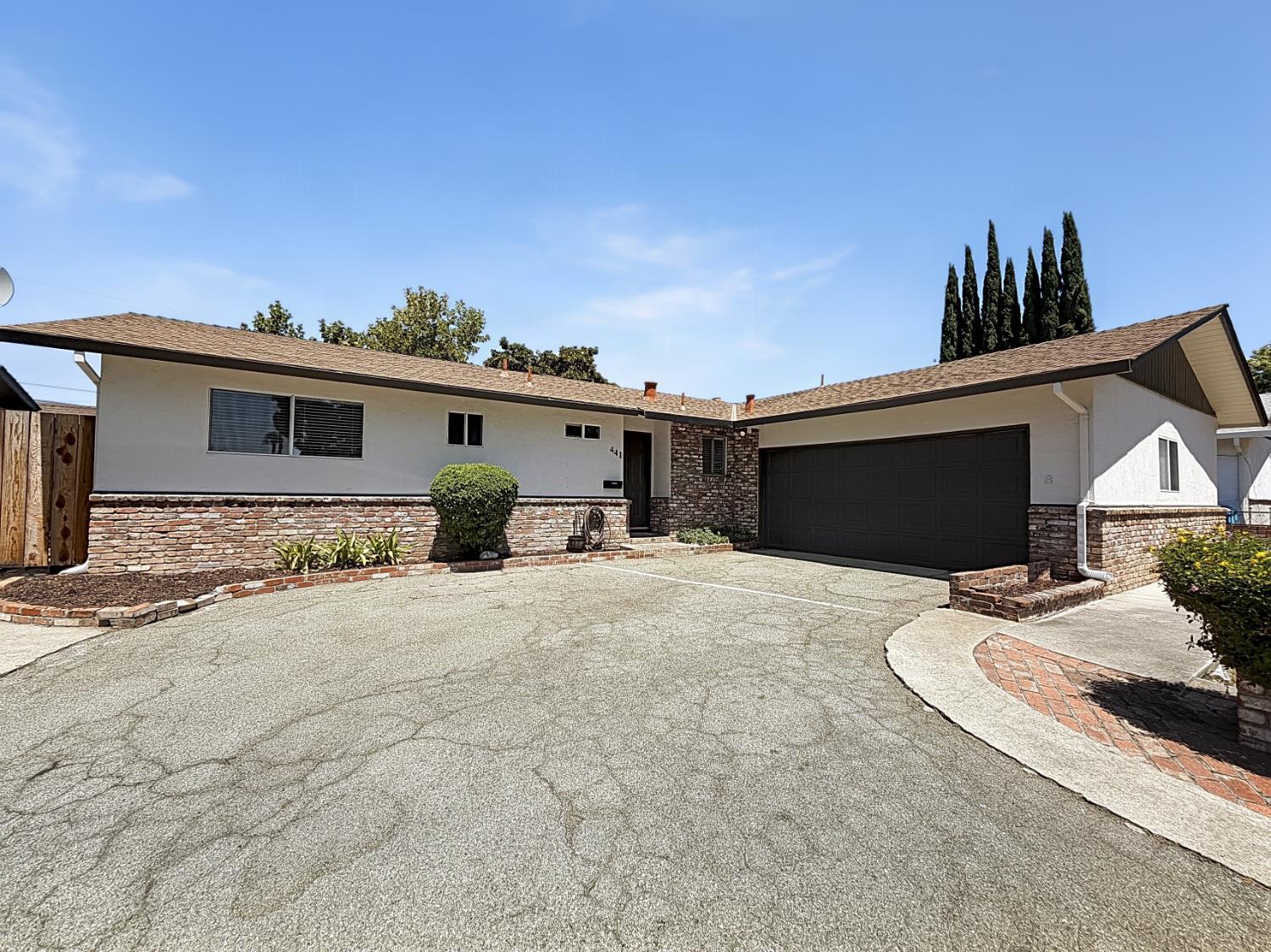 441 W 10th St, Gilroy, CA 95020